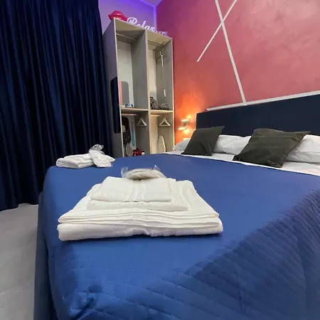 Piccololucio2 Naples